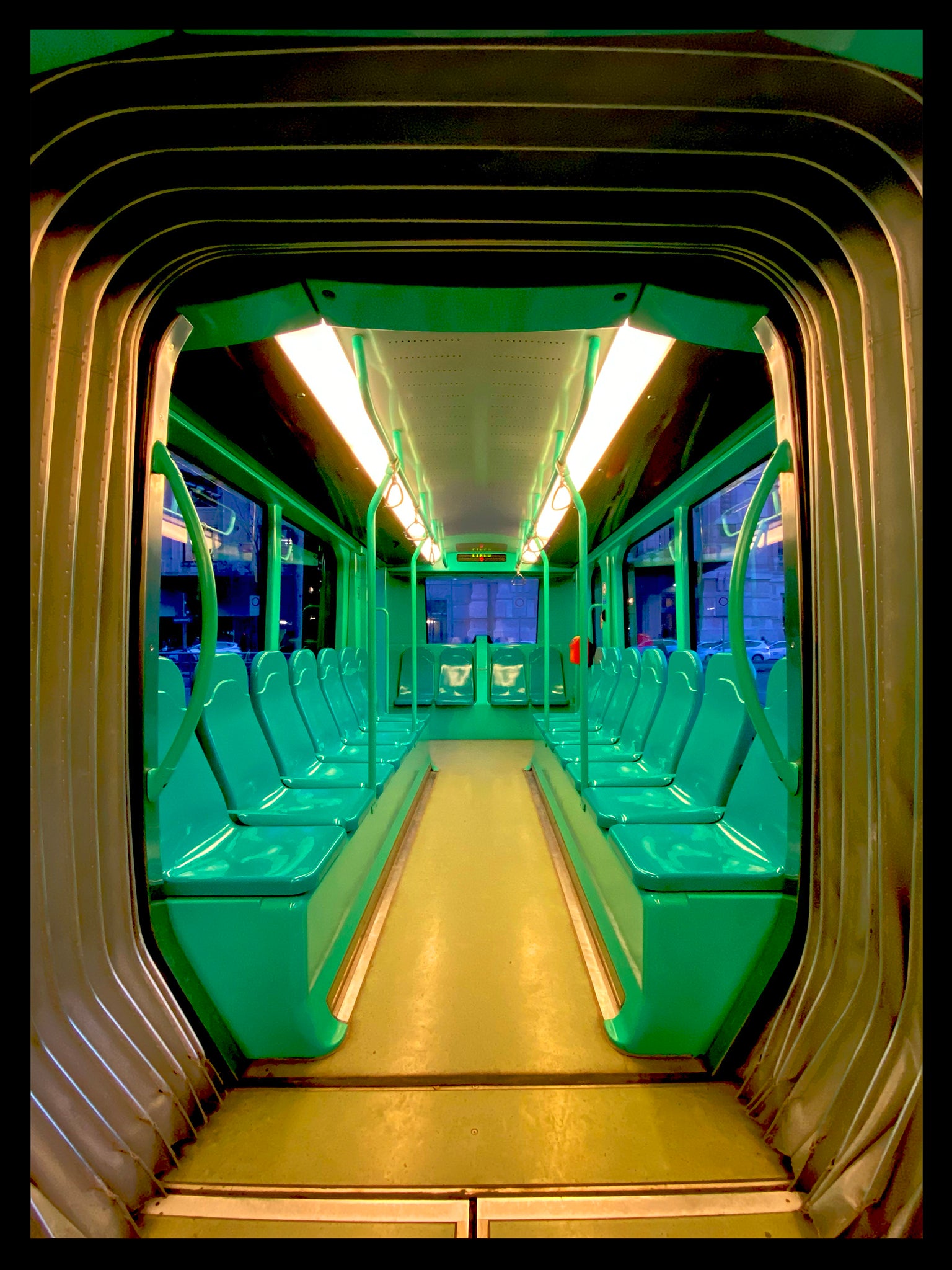 Tram, Milano Centrale, 2019