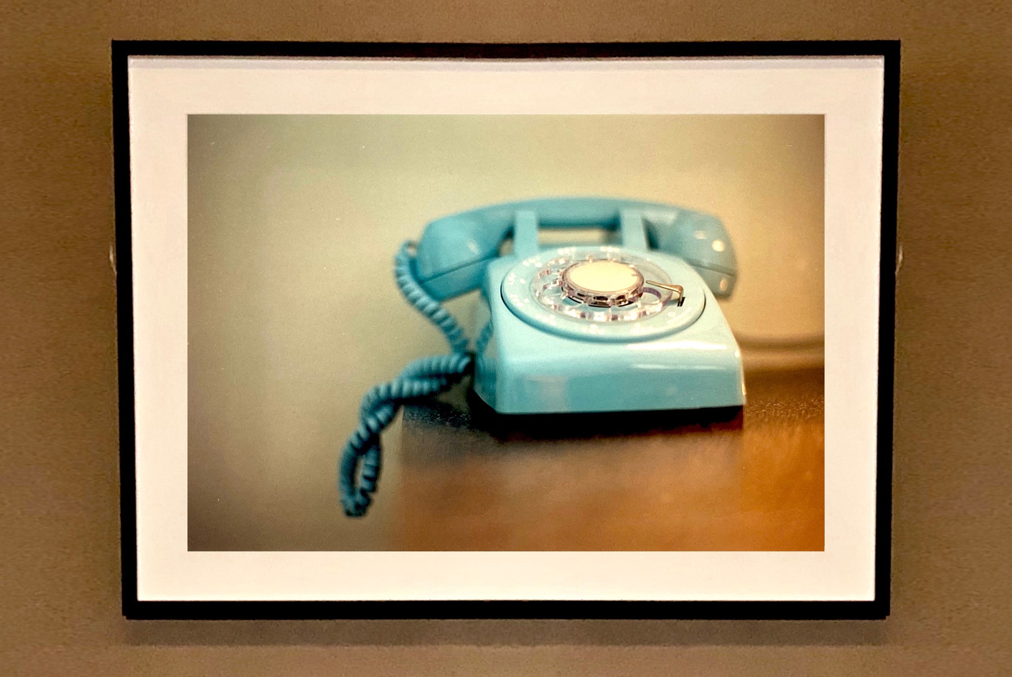 Telephone VII, Ballantines Movie Colony is part of Richard Heeps 'Dream in Colour' Series. This cool Palm Springs interior picture featuring a vintage telephone on a nightstand combines gorgeous colours with a dreamy nostalgic mid-century vibe.