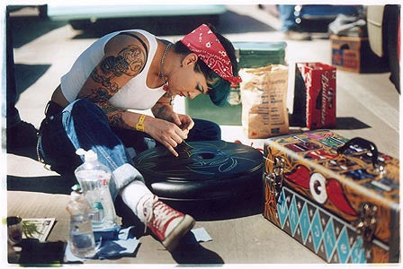 Girl pinstriping, Las Vegas 2002