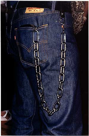 Wallet chain detail, Las Vegas 2000