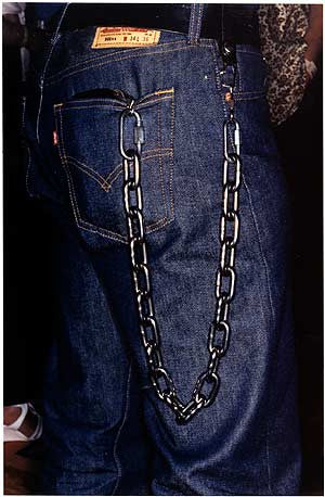 Wallet chain detail, Las Vegas 2000 - Richard Heeps