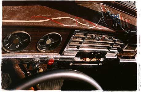 Dashboard, Sweden 2004