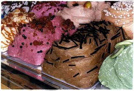 Frozen Yogurt, Leicester Square, London 2004